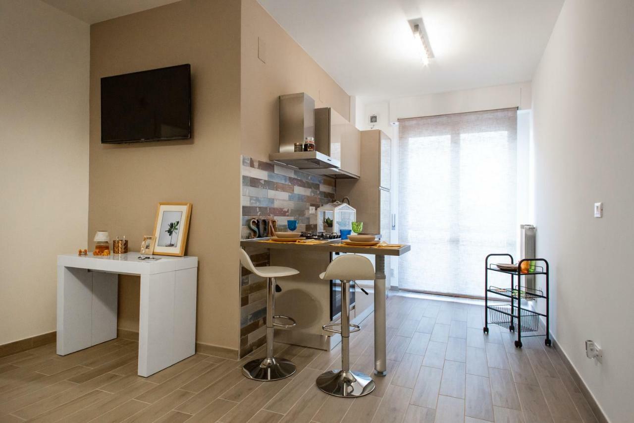 Quality Apartment Parisina Pescara Esterno foto