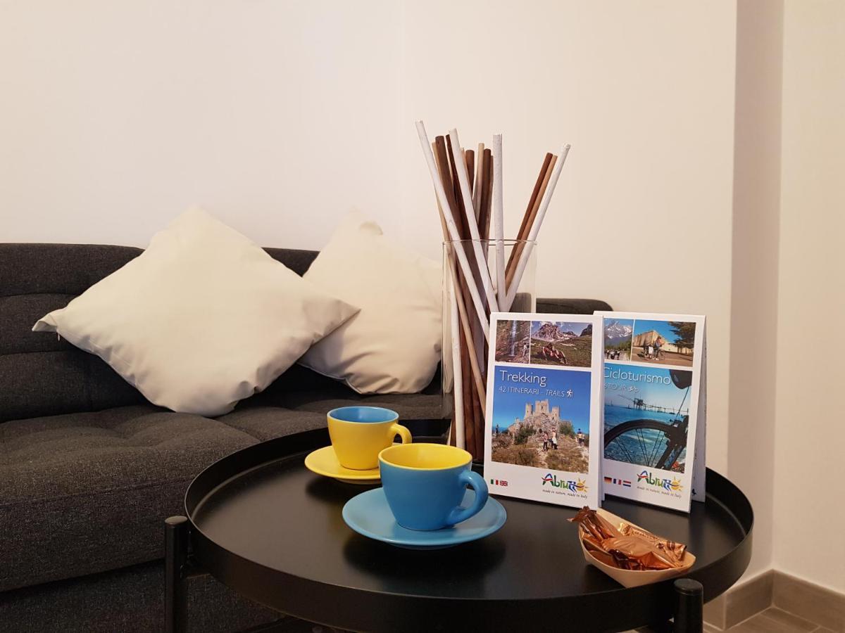Quality Apartment Parisina Pescara Esterno foto